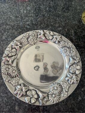 Vintage Mariposa Silver Floral Embossed Charger